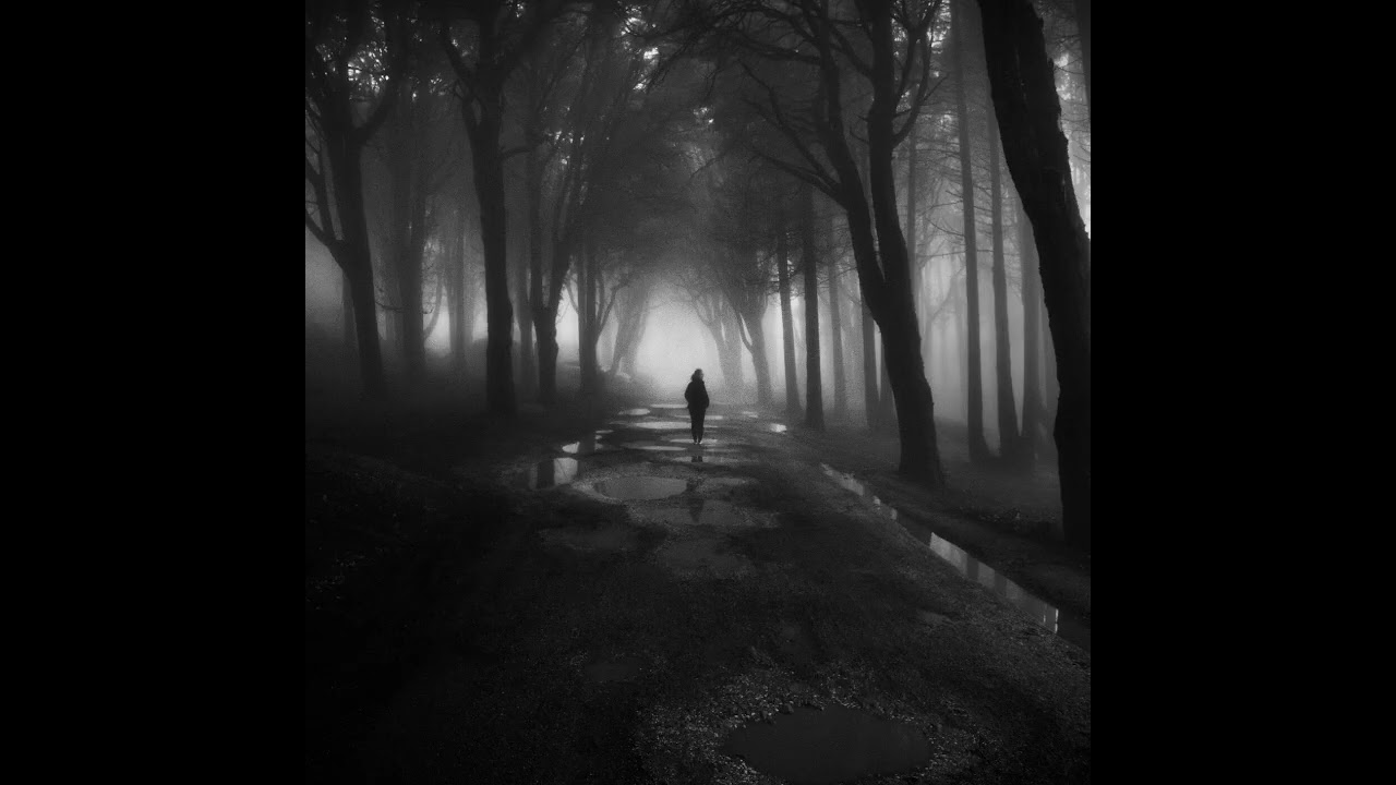 Run #darkwave #gothicmusic #darksynth #darkfantasymusic