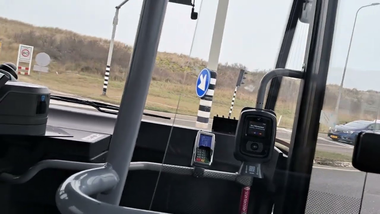 Connexxion/Next: Bus 104 (Renesse- Spijkenisse Metro Centrum) VDL Citea LLE-120 5876