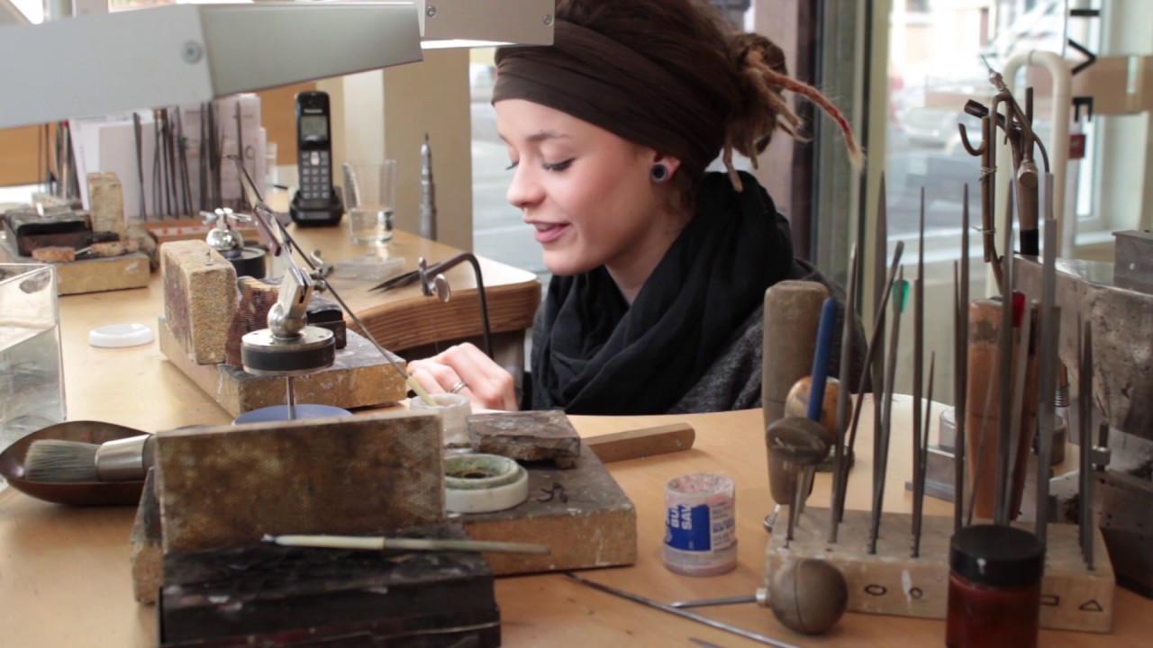 Ausbildung zur Goldschmiedin