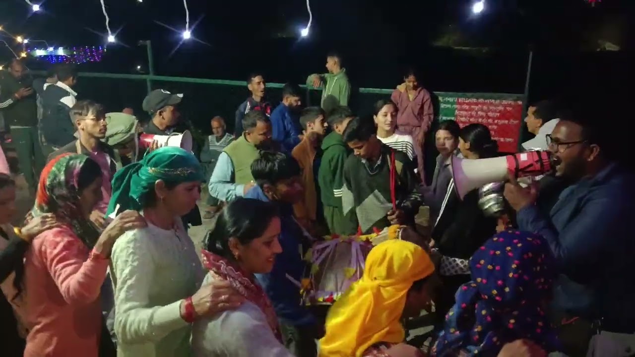 Jaunpur jaunsari Govind Dayal band Mehandi me dhamaka shaadi party ke liye contact 9548657703