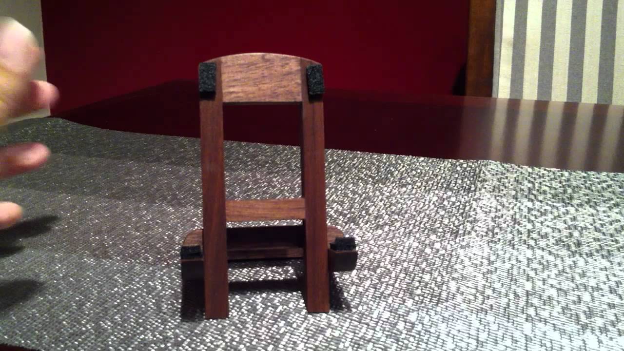 Walnut iPad 2 desktop stand