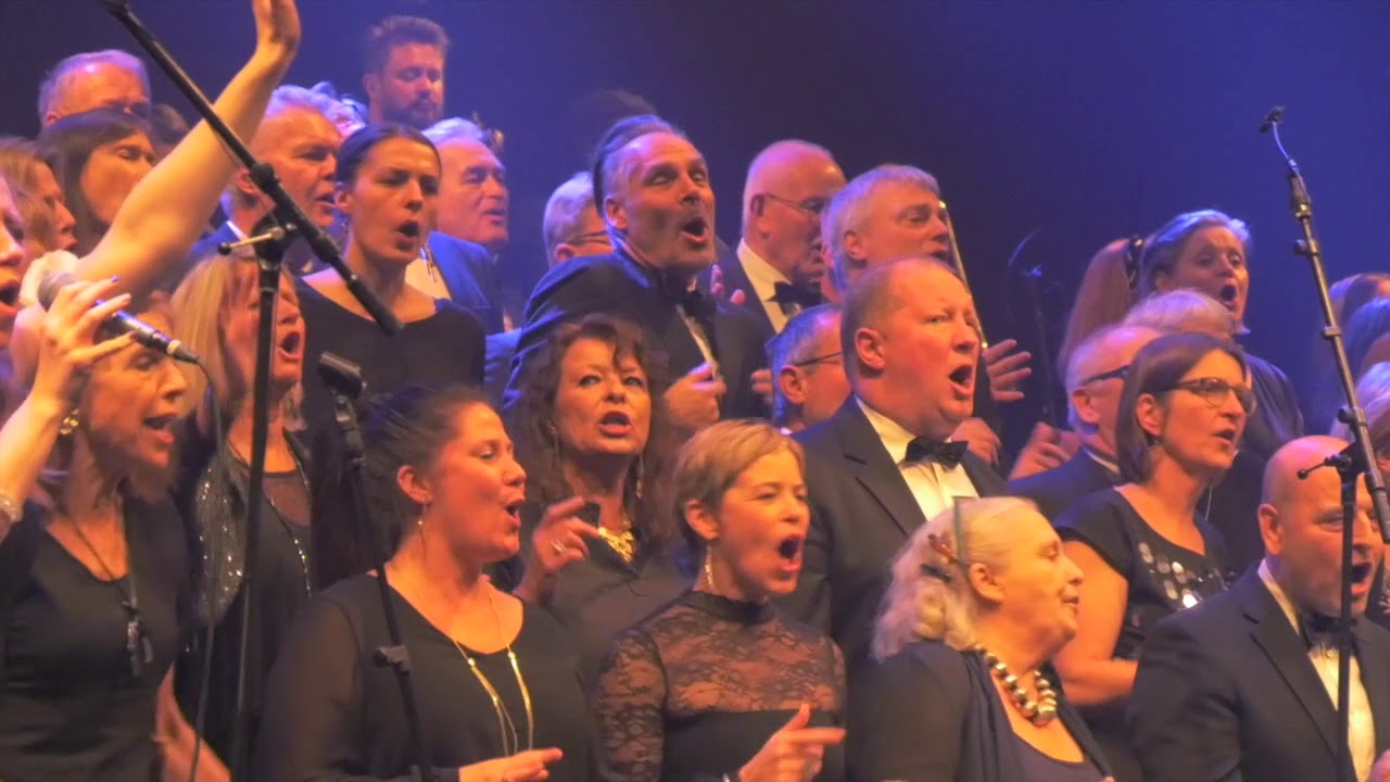 Bless the lord - Gentofte Gospel Choir feat. Claus Christensen/ Sara Broberg/ Kathrine Brøndsted