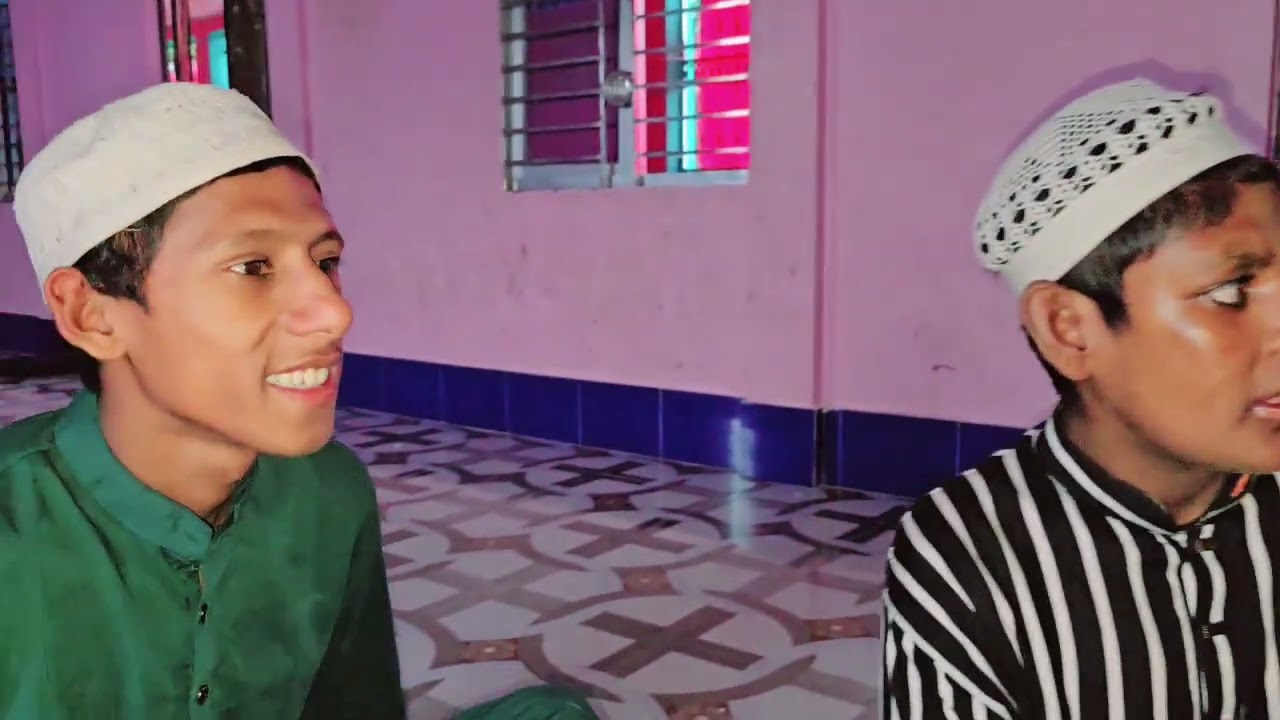 আনোয়ার ও রাকিব যখন নাম বানান করে। 