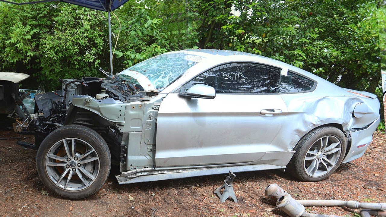 Oscars Mustang Gets Engine Pulled And Frame Repaired!