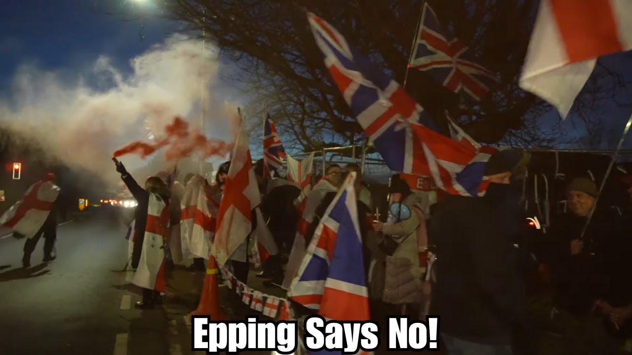 LIVE: Epping says no! Final bell hotel protest of 2025 With Chris
