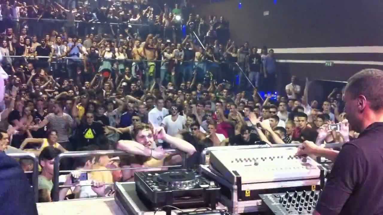 Jeff Mills - Chiusura @ Essenza (live tr 909)