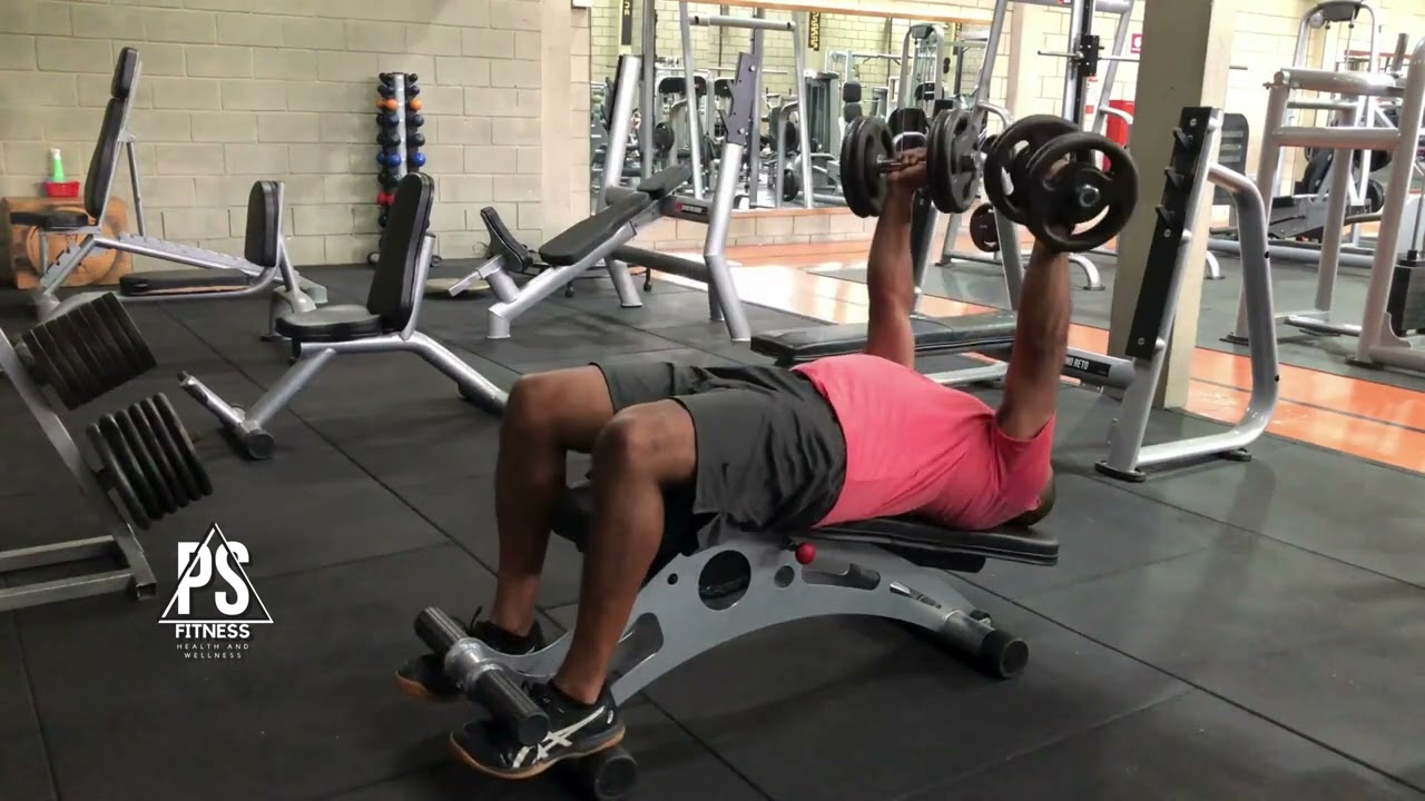 Decline Bench Press exercise with dumbbells #gym #fitness #workout #benchpress #chestworkout