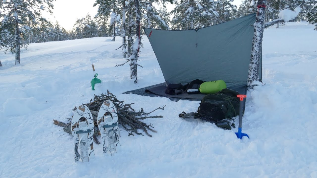 Vinter Äventyr På Snöskor-Övernattning Under Tarp