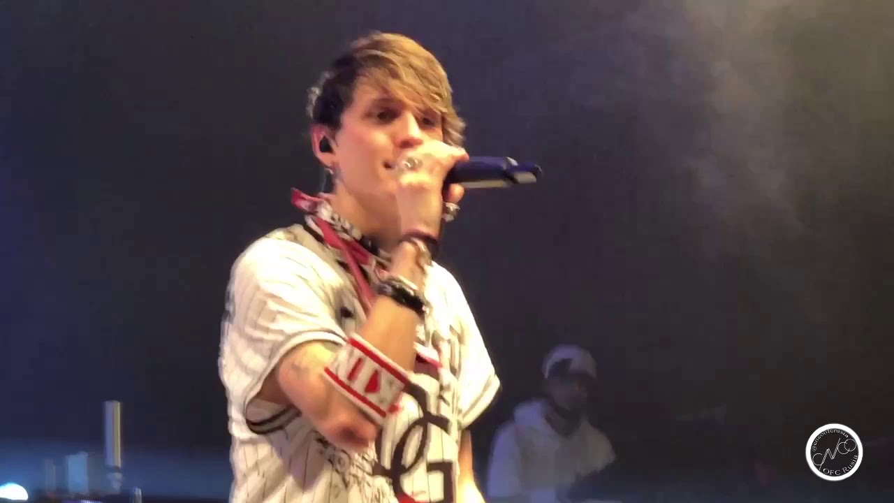 CNCO - Fiesta en Mi Casa (World Tour in Boston)