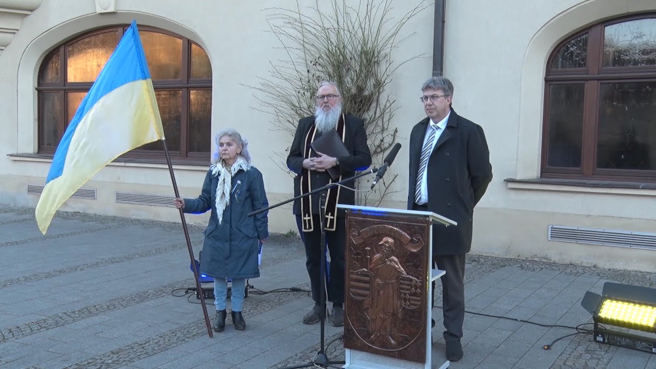 PUNKTum Friedens-Gedenken auf dem Hettstedter Markt
