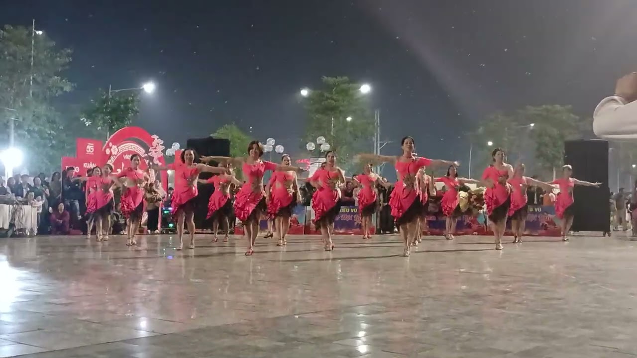 Hội lim 2026 clb khiêu vũ hoa bách hợp