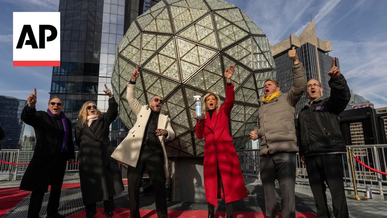 Rapper Pitbull helps unveil the Times Square New Year's Eve ball