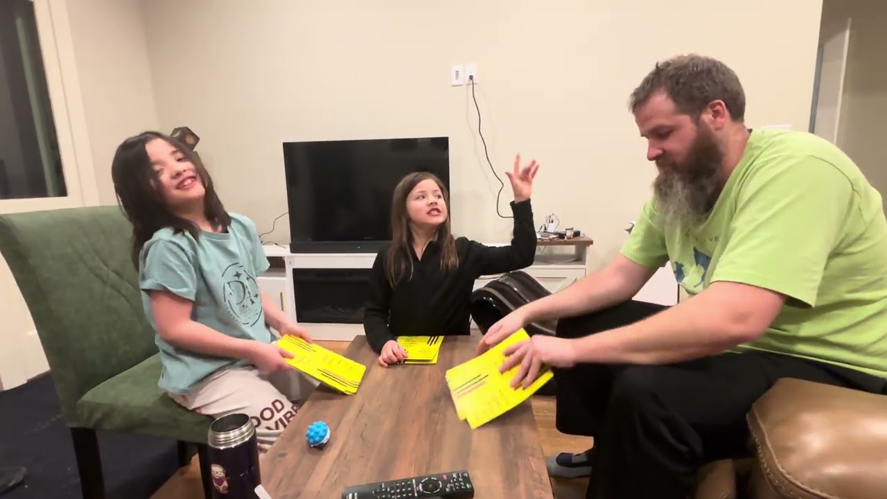 Who Wins Family Game Night?! 😂 Taco Cat Goat Cheese Pizza Battle