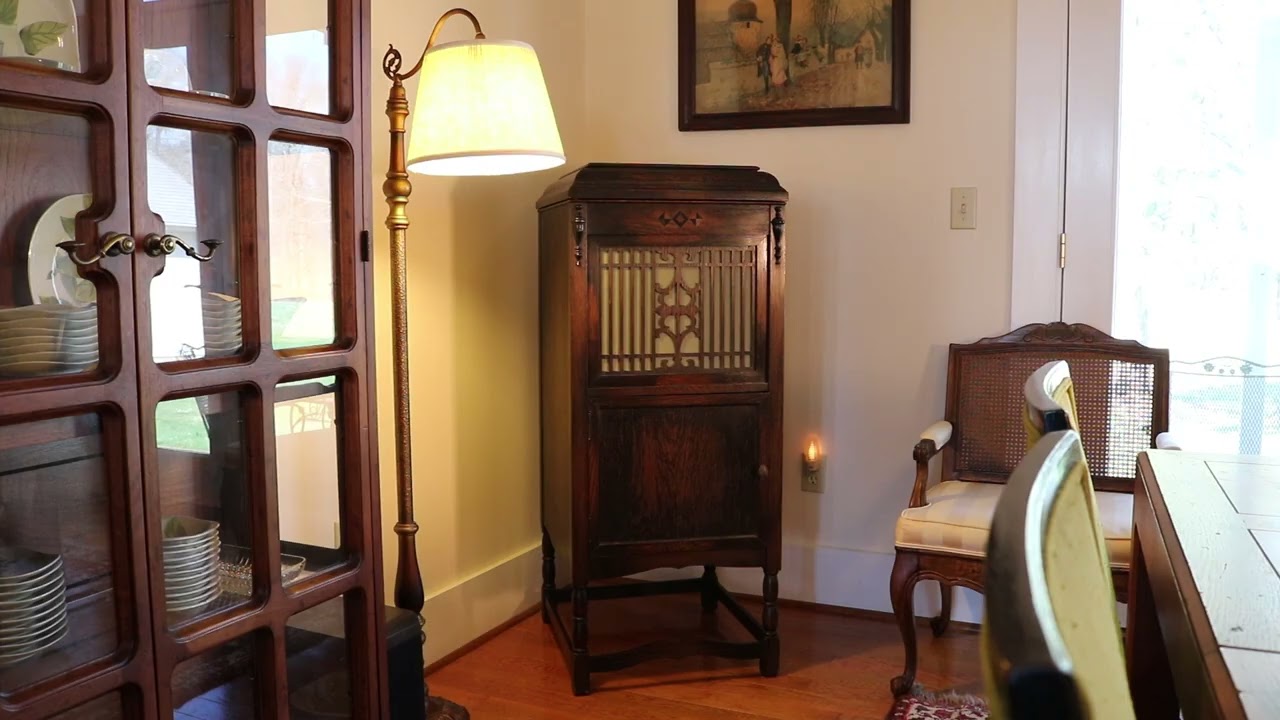 Charme d'  A mour -  Valse Lente - American Symphony Orchestra - Edison Jacobean Edison.