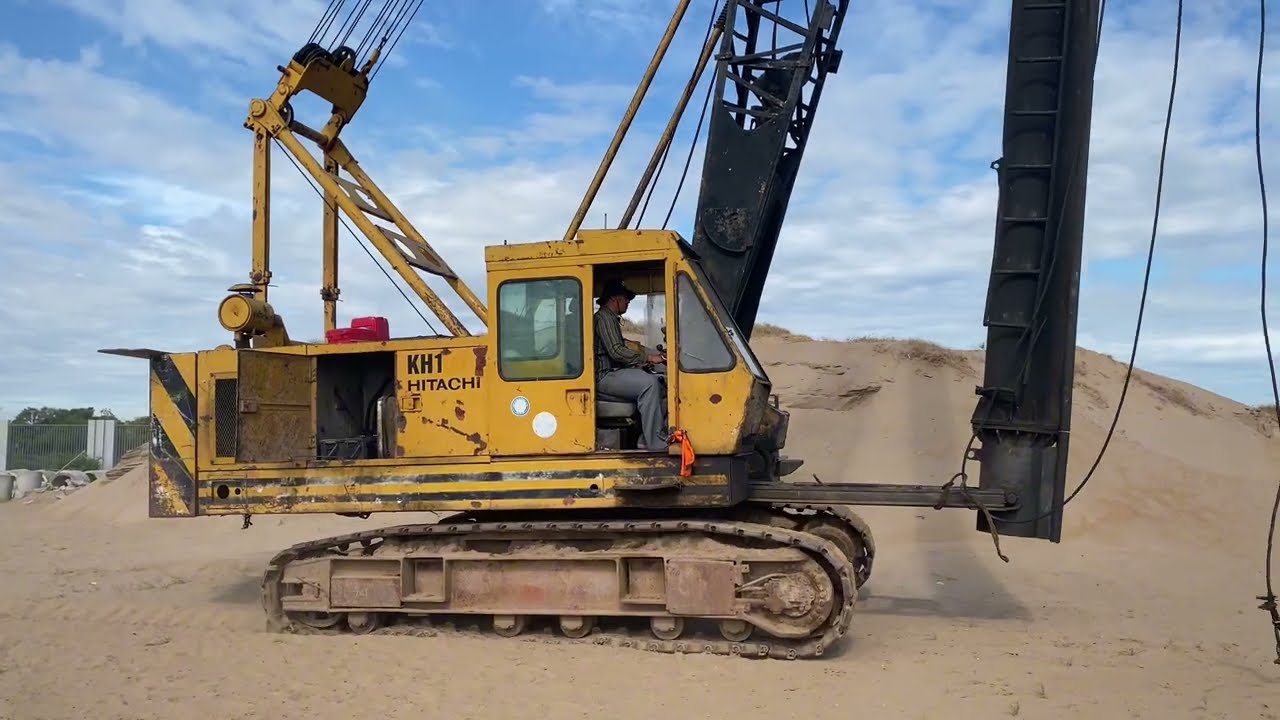 Hitachi KH100 Dragline 30 Tons | Powerful Crawler Crane Work