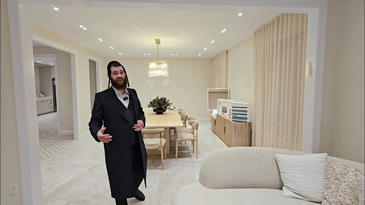 See how we transformed a simple home in the 70 Development into a luxury penthouse feel in Jerusalem