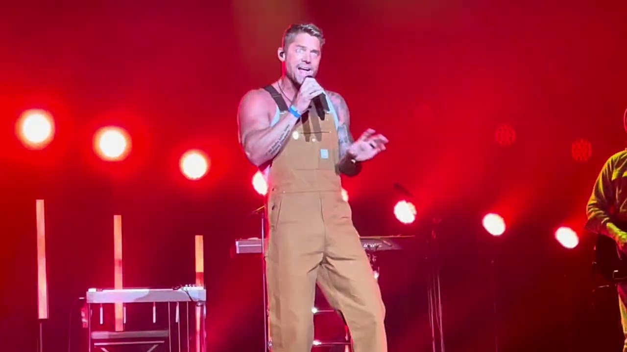 Brett Young - Used To Missin’ You (Live) - Xcite Center at Parx Casino, Bensalem, PA - 2/28/26