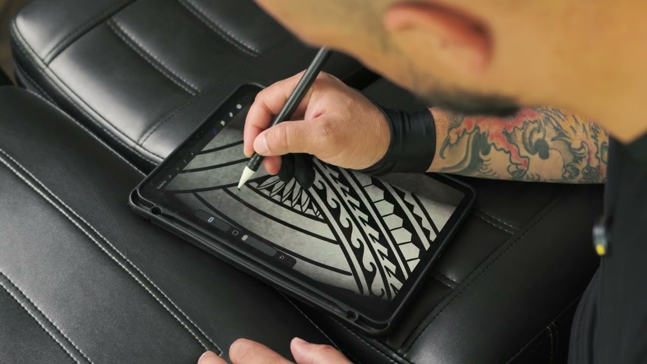 Como as tatuagens tribais são criadas.