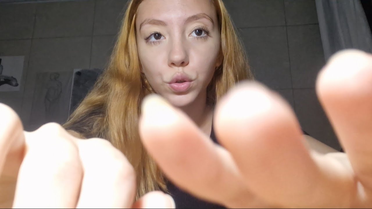 ASMR sons de boca delicadinhhos e tapping - caseirinho