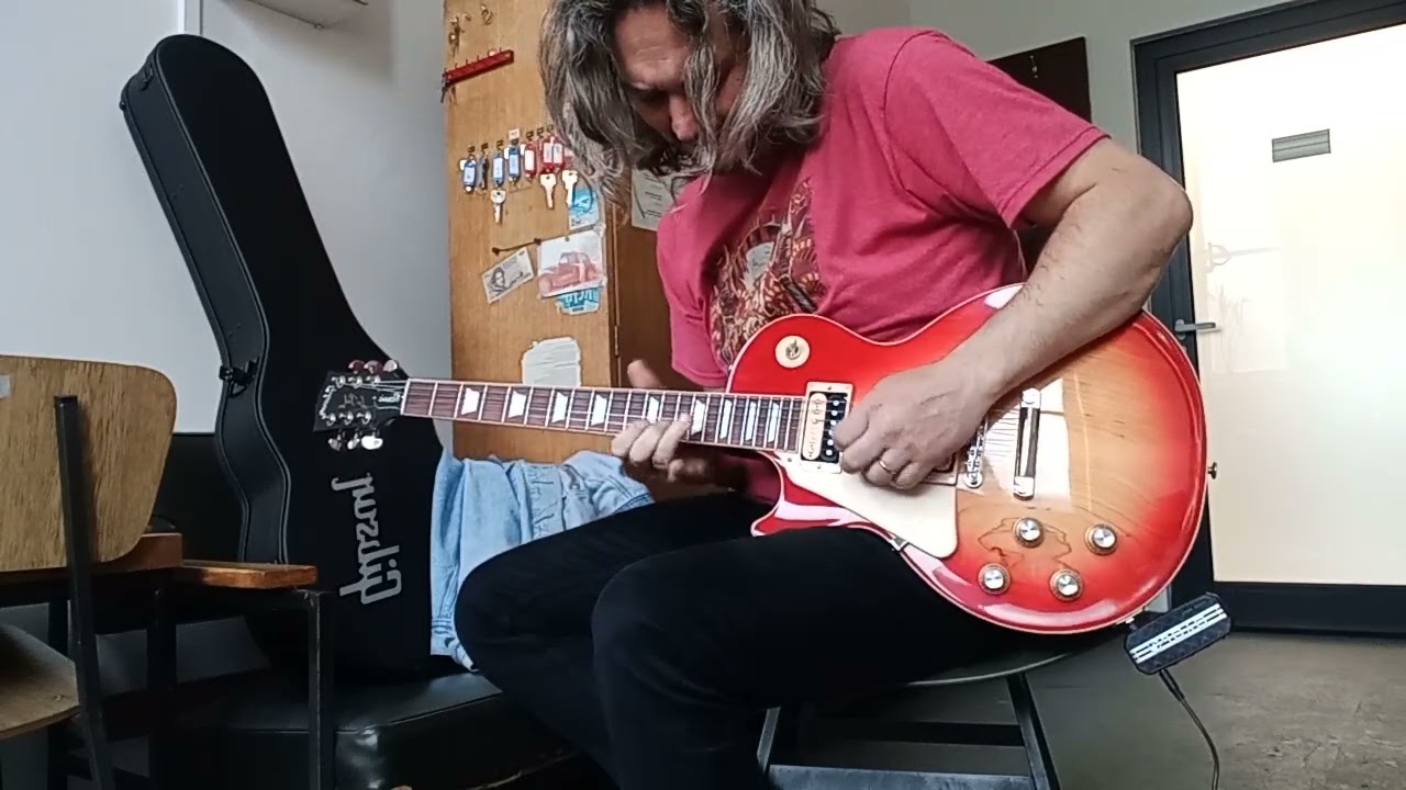 les paul clasic+JOYO tube drive and hama