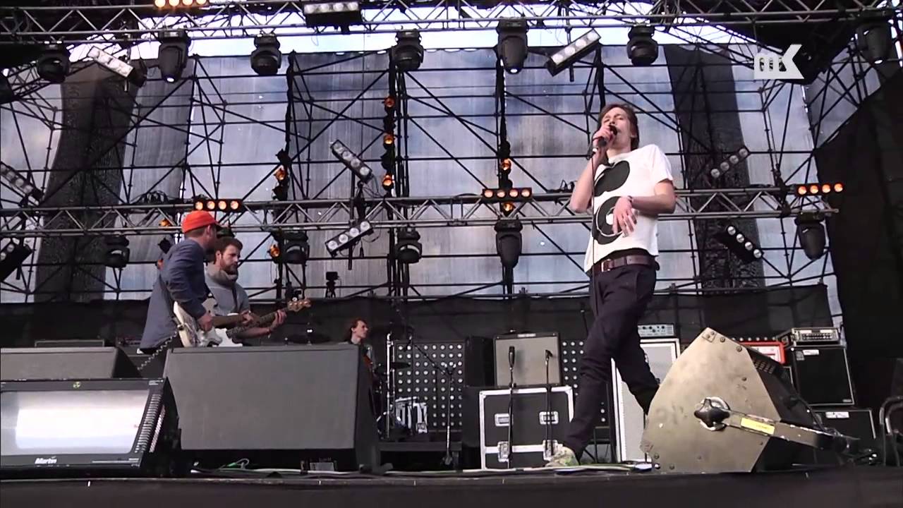 Rocking The Daisies 2013: Desmond & the Tutus Live Performance