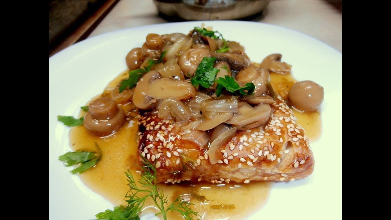 בורקס חתונות משגע כמו באולמות עם בשר או תפוחי אדמה ברוטב פטריות מטבח בקלי קלות Puff pastry with meat