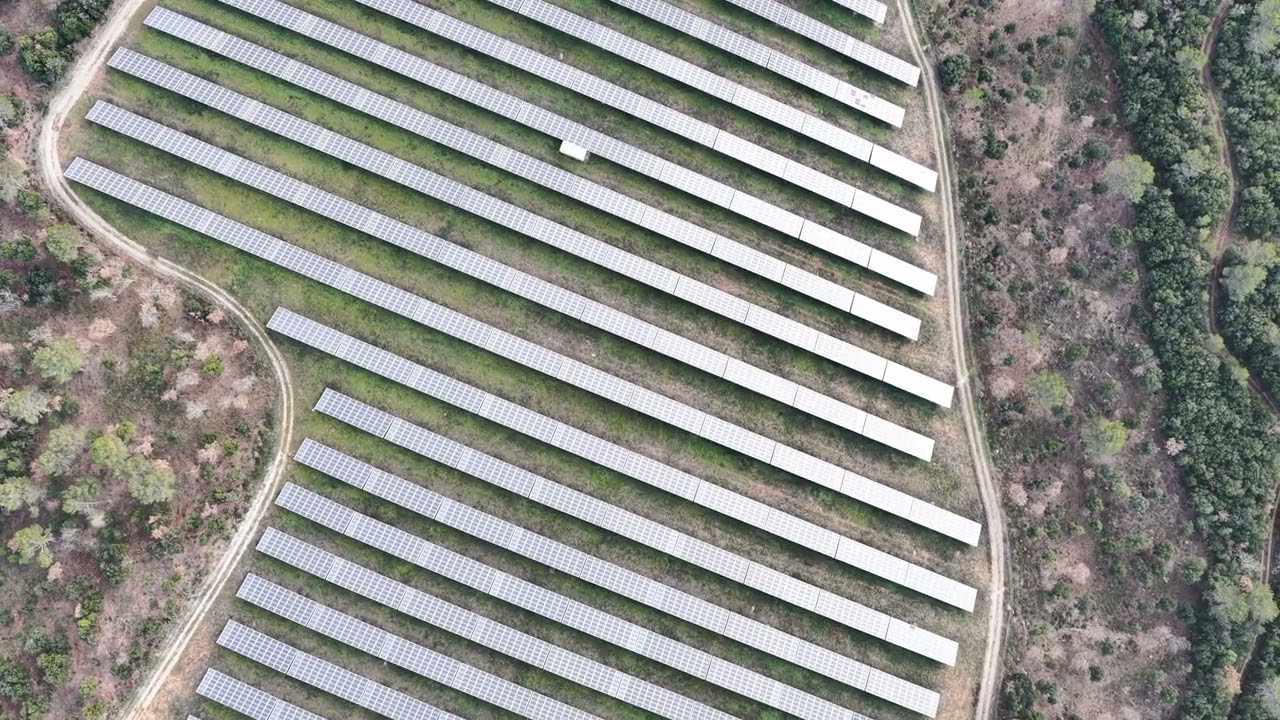13.1.26 ca 13 hektar wald gerodet wegen einer solaranlage in varagese in der Provence in Frankreich