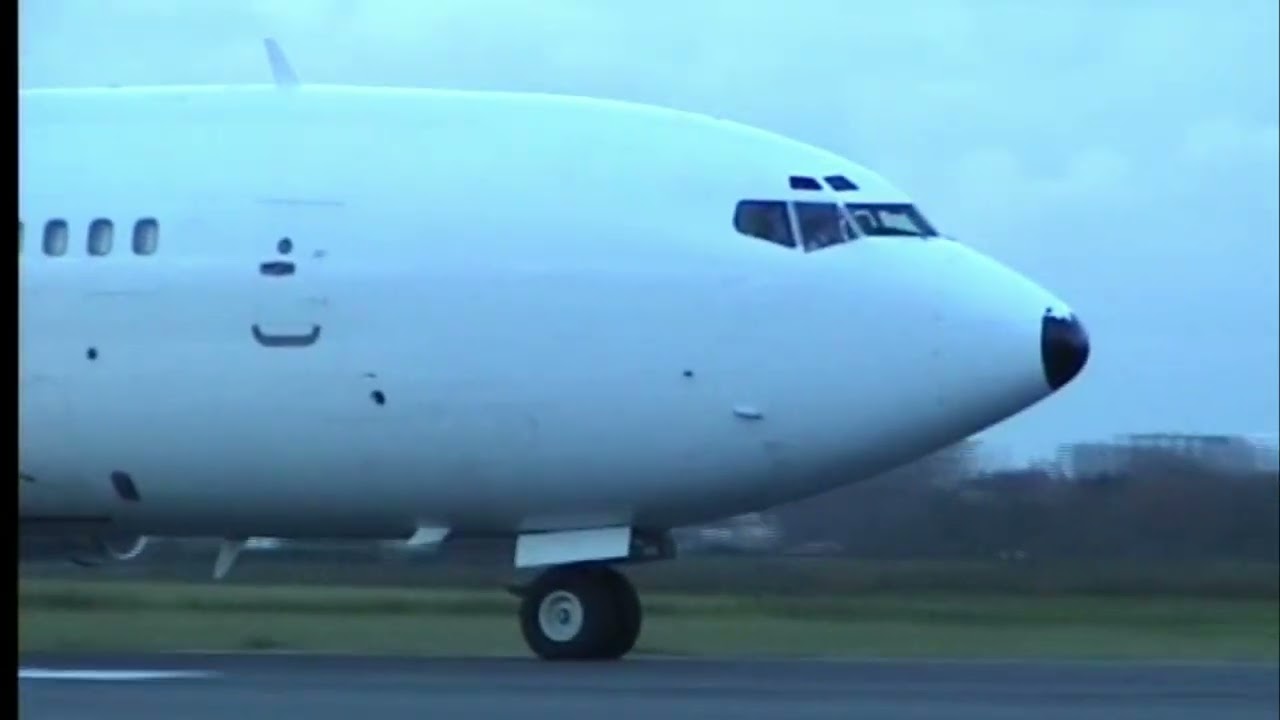 Boeing 707  SU-AVZ : white livery prior to its new paint job, Ostend Airport