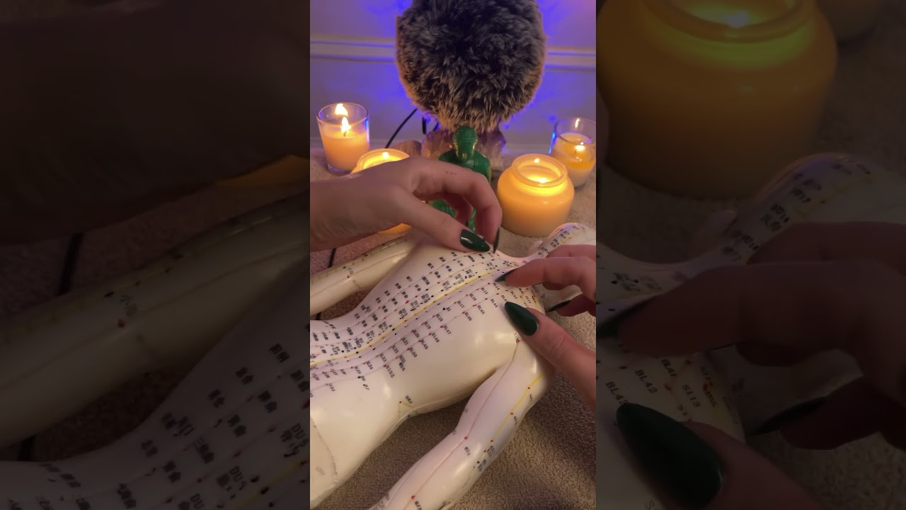 A moment of appreciation for the acupuncture doll👏🏻👏🏻#asmrforsleep #relaxingsounds #asmrtapping