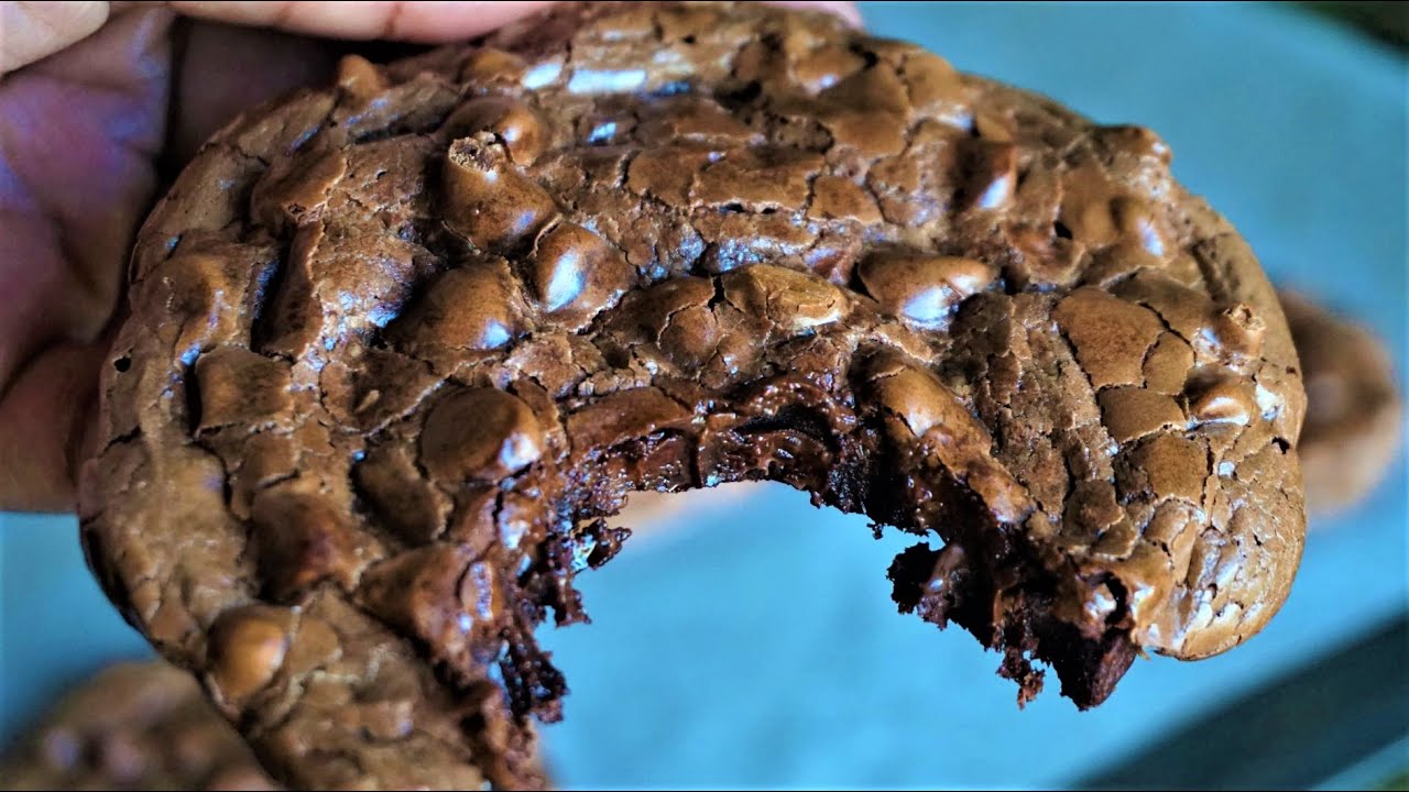 Chewy Fudgy Chocolate Chip Cookies | Chocolate Lover | Gluten Free