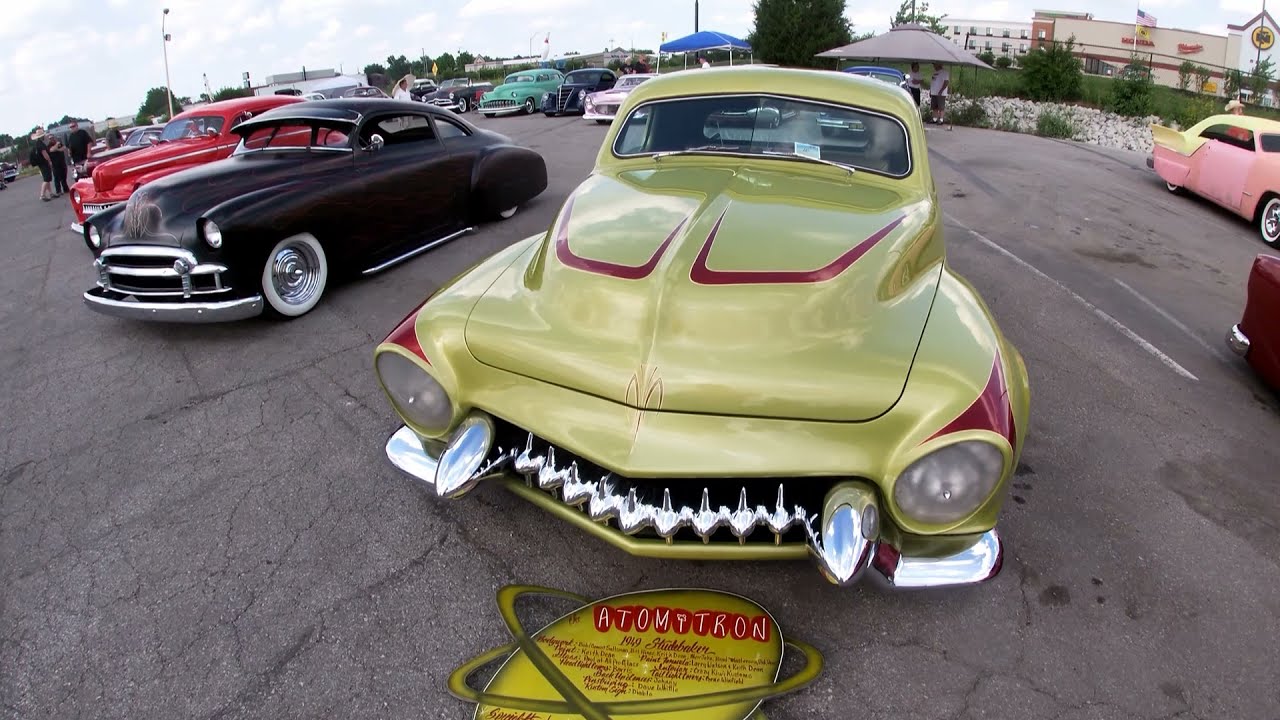 CUSTOM CAR REVIVAL