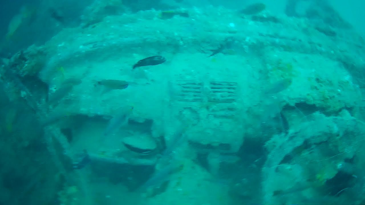 Earthquake in underwater never seen like this video