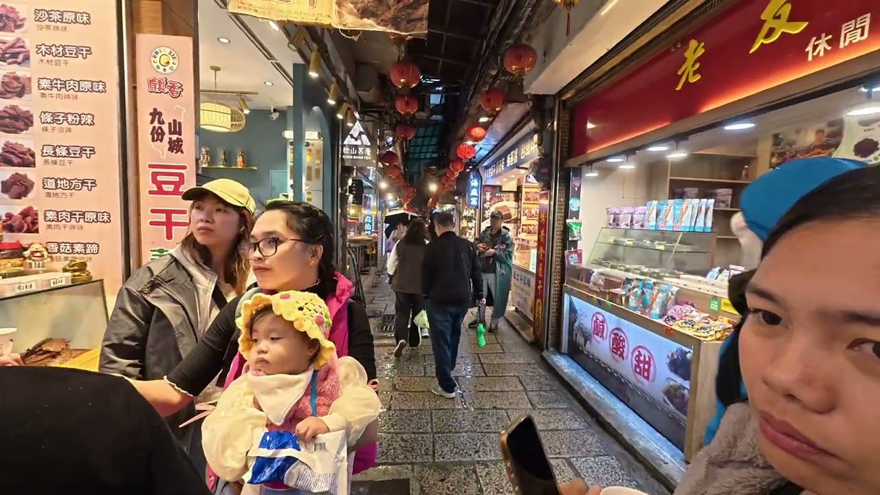 Jiufen Old Street, maulan pero maganda ❤️