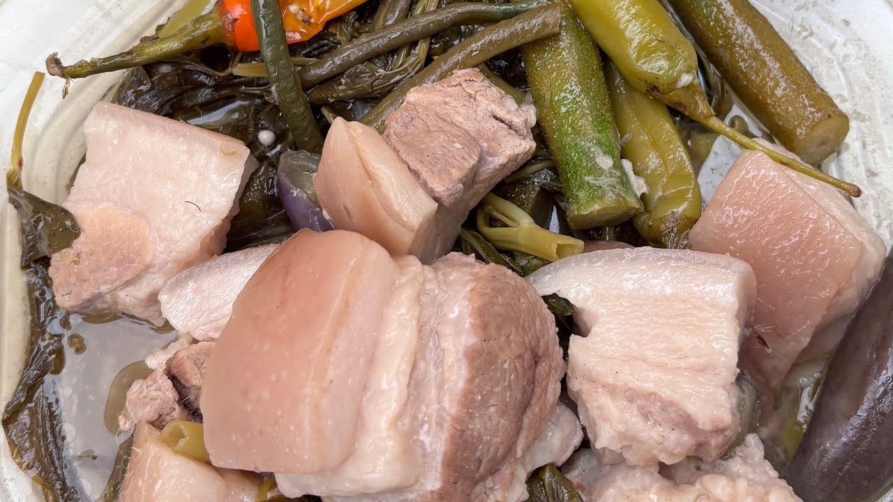 PORK SINIGANG BAGAY SA MALAMIG NA PANAHON 
