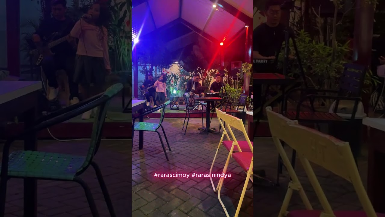 Mimpi - Anggun cover by Raras, Performs di Kedai Teh Tarik DMR Tulungagung, 08 Desember 2025