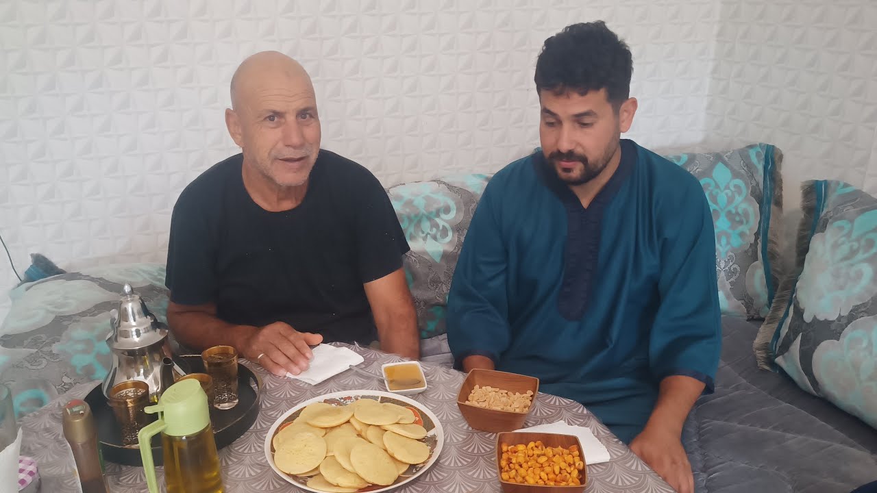 آجيو نضحكو شوية مع عمي حماد 😂