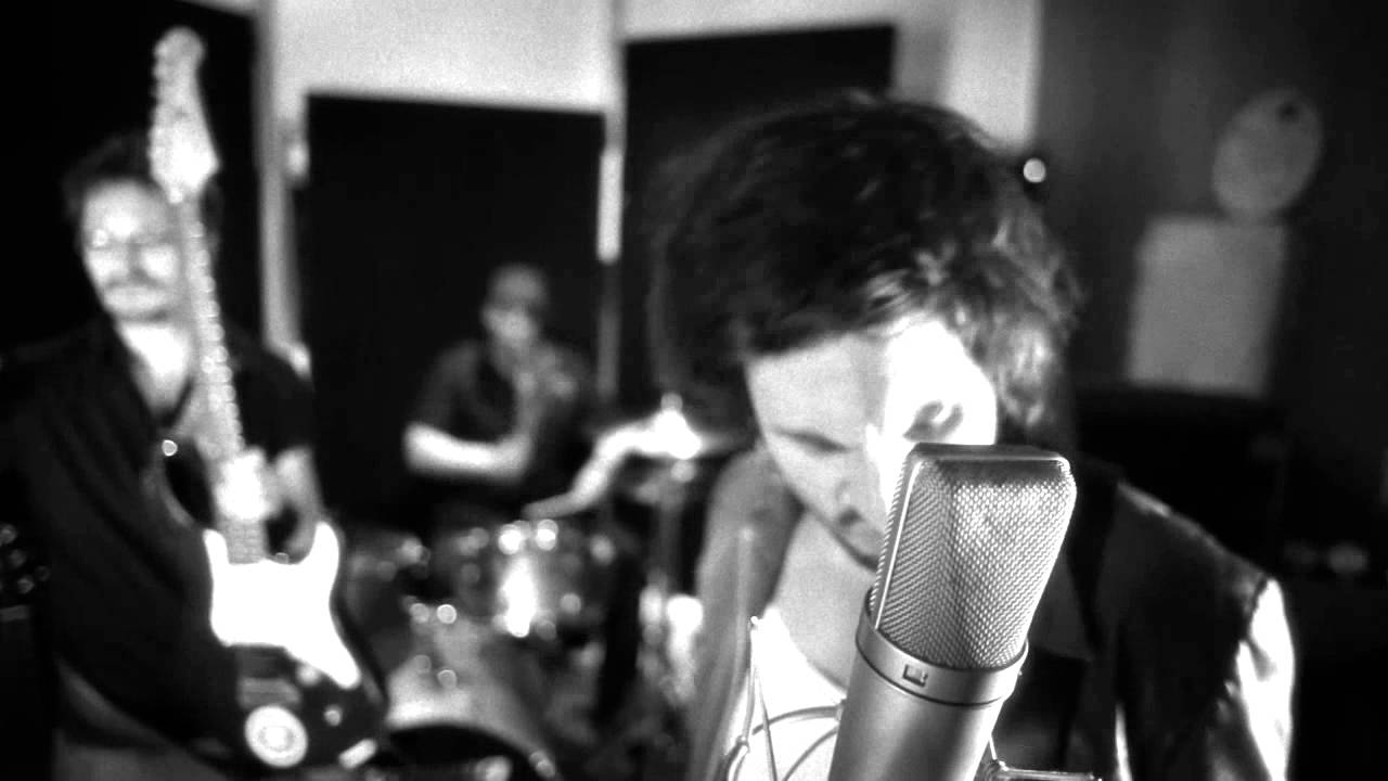 Tom Beck - Drive My Car (Official Video)