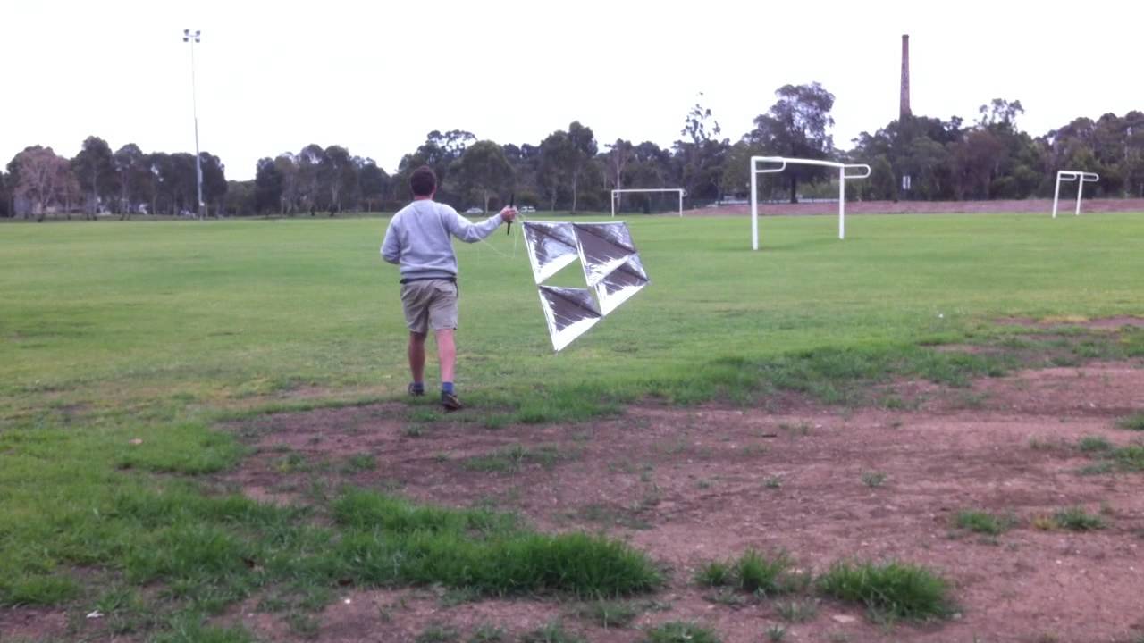 Tetrahedral kite, first flight