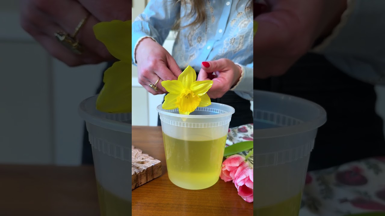 🌷Lasting Spring Craft! 🌼  #spring #crafting #daffodils #tulipseason #floraldesign