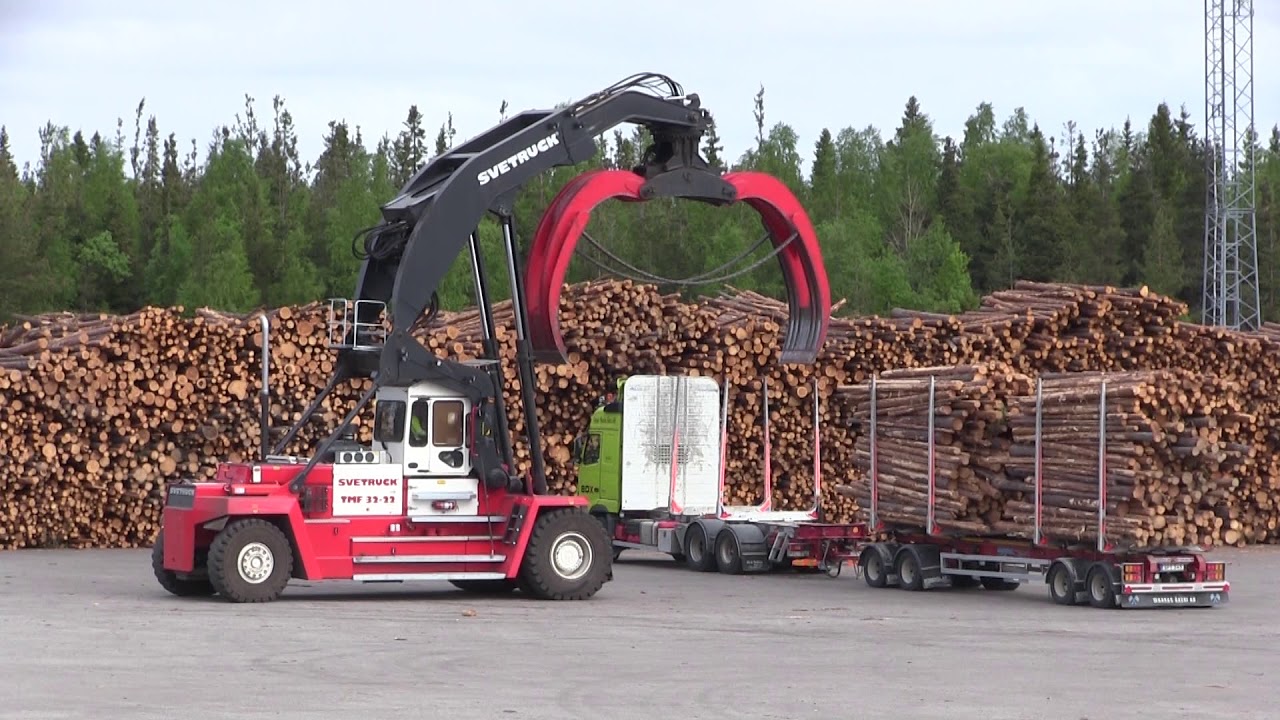 Svetruck TMF 32-22 | Unloading Volvo FH16 6x4 700hp Timbertruck