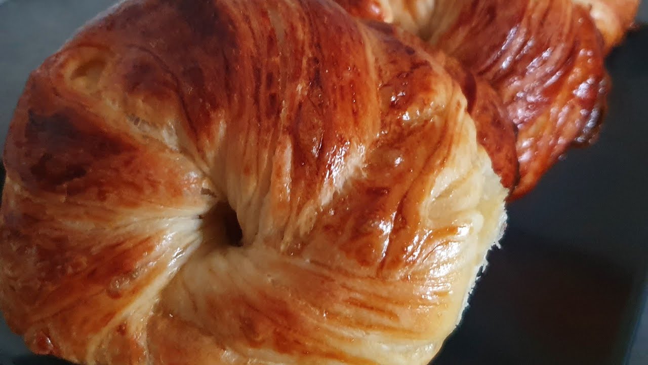 Brioche de hojaldre بريوش مورق