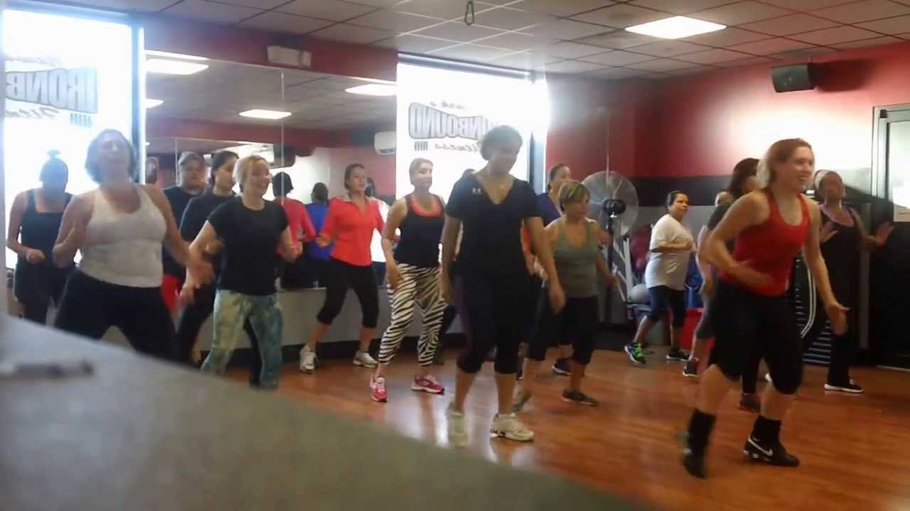 Ella quiere mambo!! zumba fitness