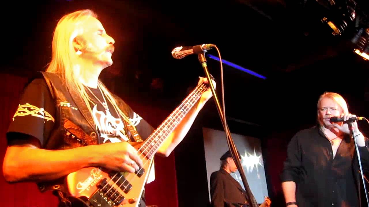 Supermax & Земляне - World of Today (04.11.2009, 16 Tons, Moscow, Russia)
