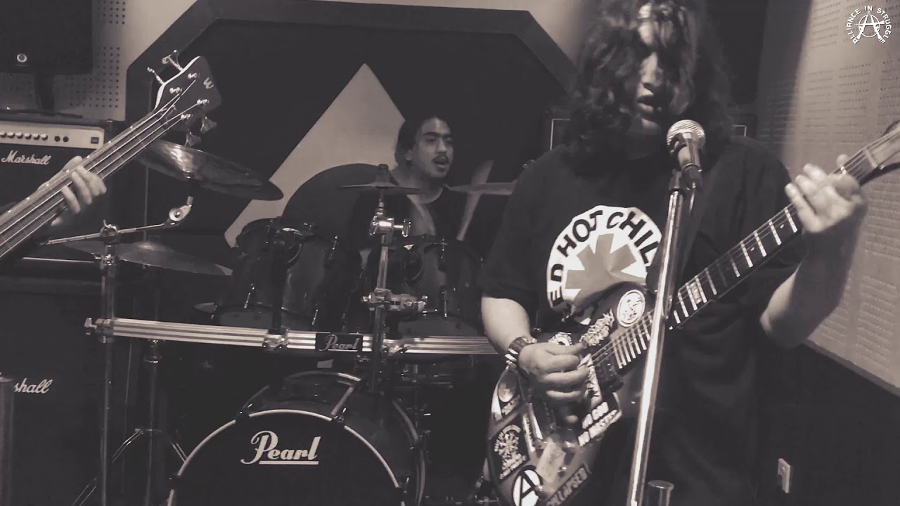 The Doltish live session from jam room.