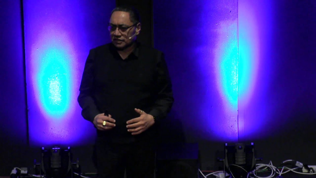 Maori insights for living, change, personal and global leadership: Trevor J Moeke at TEDxTeAro
