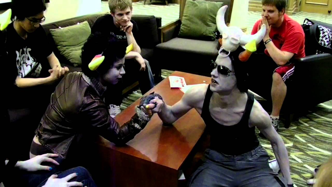Homestuck Cosplay- Equius arm wrestles