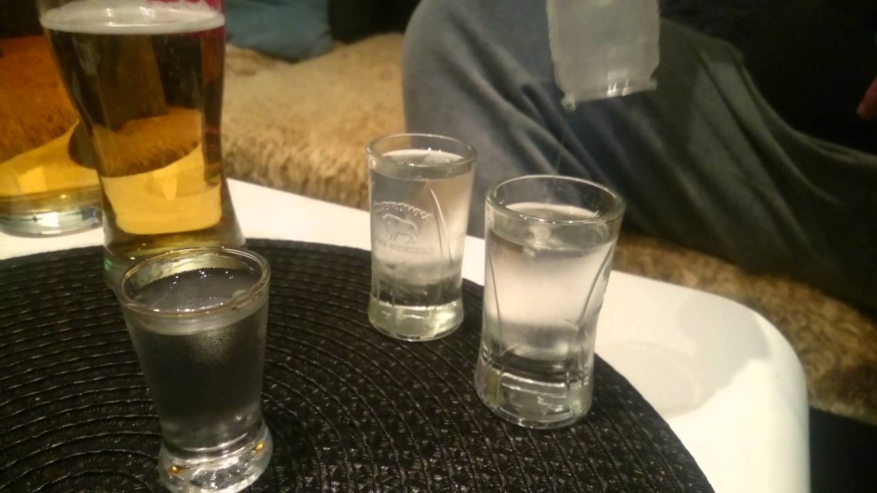 U-Boot Drink (beer cocktail) Wideo 4K!
