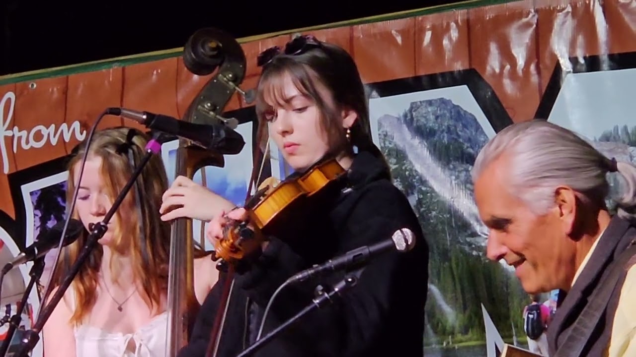 Tristan Clarridge and Sweet Sally at the Plumas Homegrown Americana Festival - Fly Me To The Moon