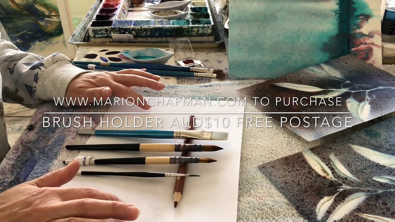 Watercolour brushes: care and holder