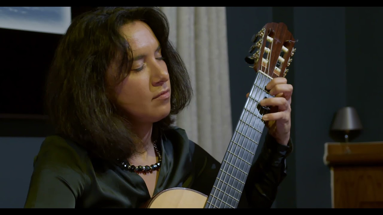 Daniela Rossi Plays Introduction et Caprice by Giulio Regondi